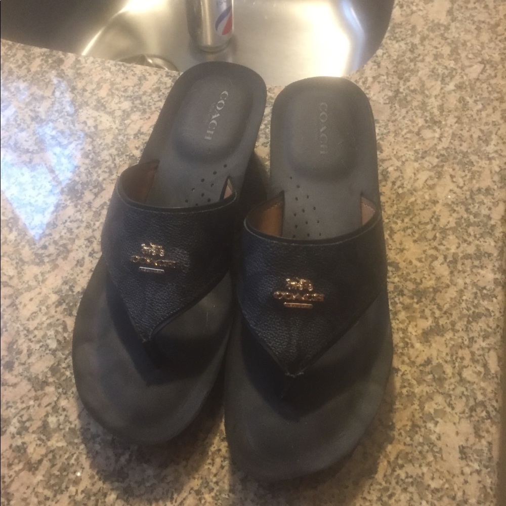 Coach flip flops